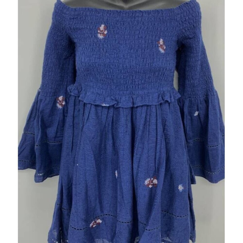 Free People Counting Daisys Navy Blue Dress Smocked Embroidered Extra Small NEW - Picture 2 of 11